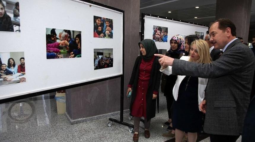 Ga&uuml;n &Ouml;ğrencilerinden &Ccedil;ocuklara Bayram Hediyesi