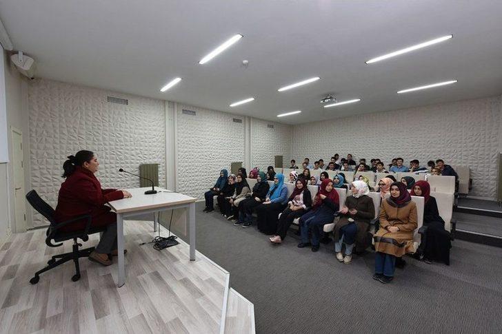 İstanbul 24 Saat Açık Bir Kütüphaneye Daha Kavuştu G3