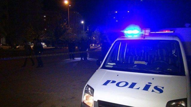 Polisi Alarma Geçiren Saatli Bombanın Oyuncak Olduğu Anlaşıldı