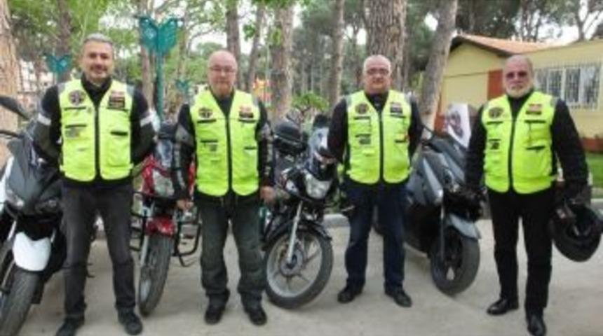 Ekmok S&uuml;r&uuml;c&uuml;leri Kask Konusunda Uyardı