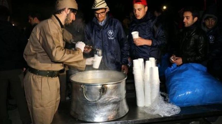 10 Bin Türk, Dedelerinin Izinde Yürüdü