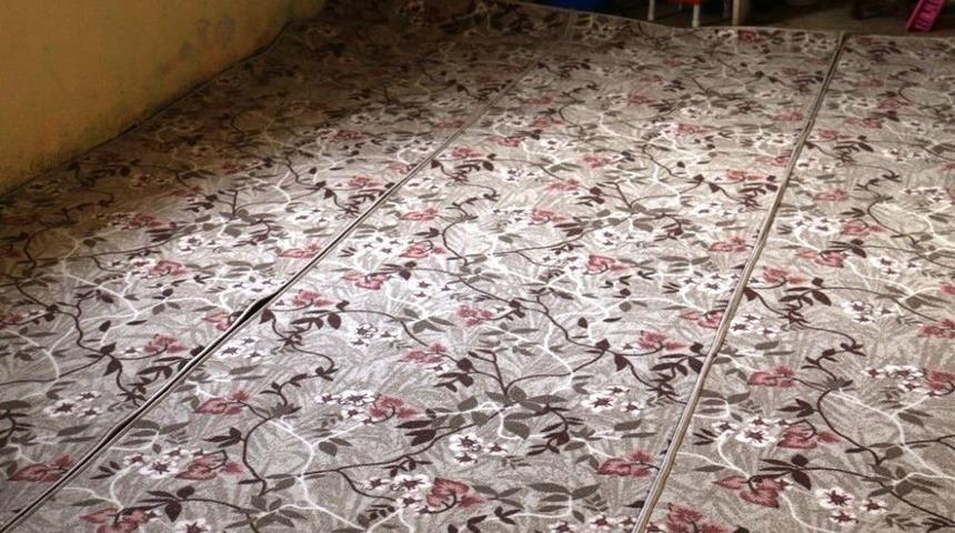 Ak&ccedil;akale Belediyesi Engelli Ailesinin Evini Yeniledi