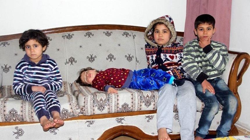 Savaşın &Ccedil;ocukları Annesiz Kaldı