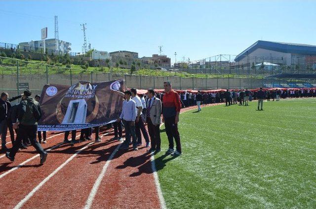 Şırnaklı Gençler, 57. Alay İçin 102 Metrelik Bayrakla Yürüdü