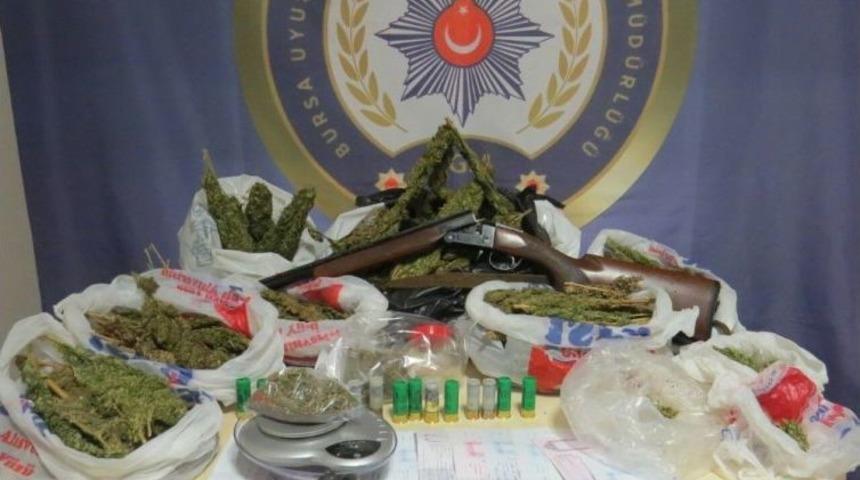 Bursa&rsquo;da Uyuşturucu Operasyonunda 10 Kişi Tutuklandı