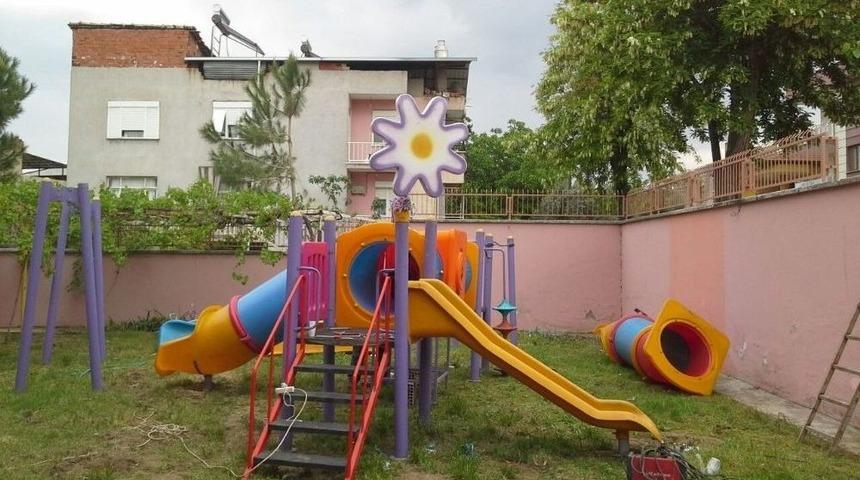 Belediyeden Anaokuluna Oyun Grubu