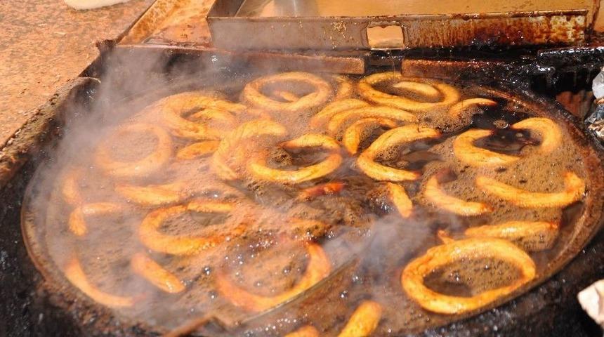 Sivas&rsquo;tan D&uuml;nyaya U&ccedil;akla Simit Servisi