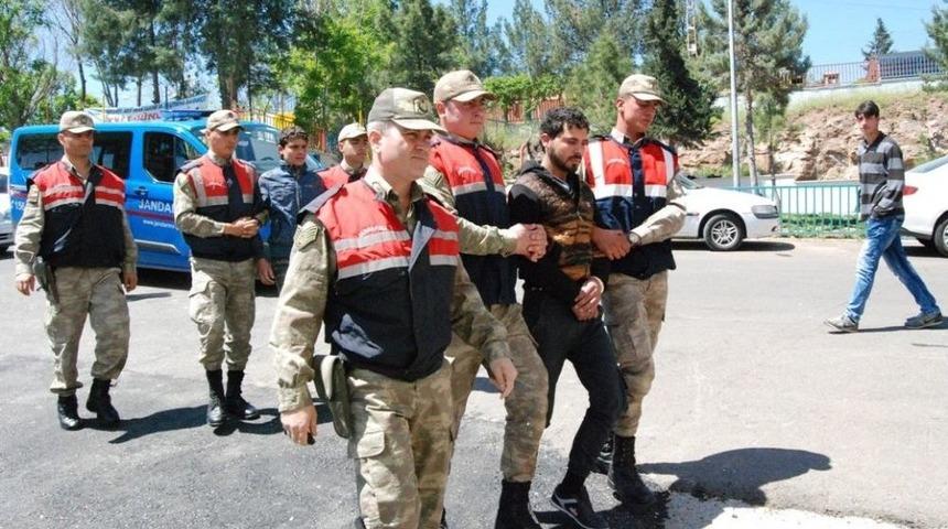 &Ccedil;ocuğa İşkence Olayının Ş&uuml;phelileri Yakalandı