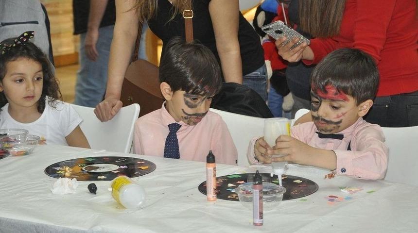 Forum Mersin 23 Nisan&rsquo;da &Ccedil;ocukları Ge&ccedil;mişle Buluşturdu