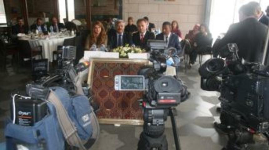 D&uuml;nya Avşarlar Derneği Kayseri Şubesi İstişare Heyeti Başkanı Dr. İsmail G&ouml;kşen, "anadolu Avşar T&uuml;rkleri Federasyonu Hayata Ge&ccedil;meli"