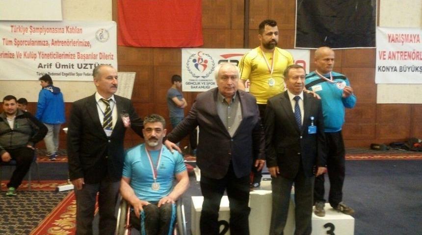 B&uuml;y&uuml;kşehirli Halterciler Engel Tanımadı