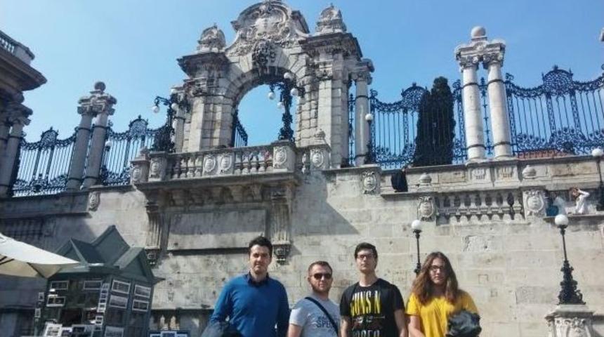 &Ouml;ğrenciler Eğitim İ&ccedil;in Macaristan&rsquo;a Gitti