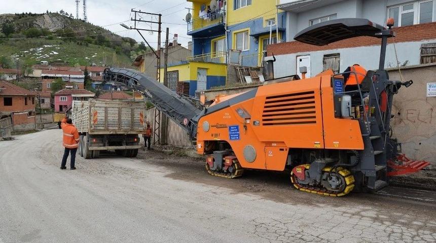 Asfalt Yenileme Ve Kaldırım Yapım &Ccedil;alışmaları Başladı