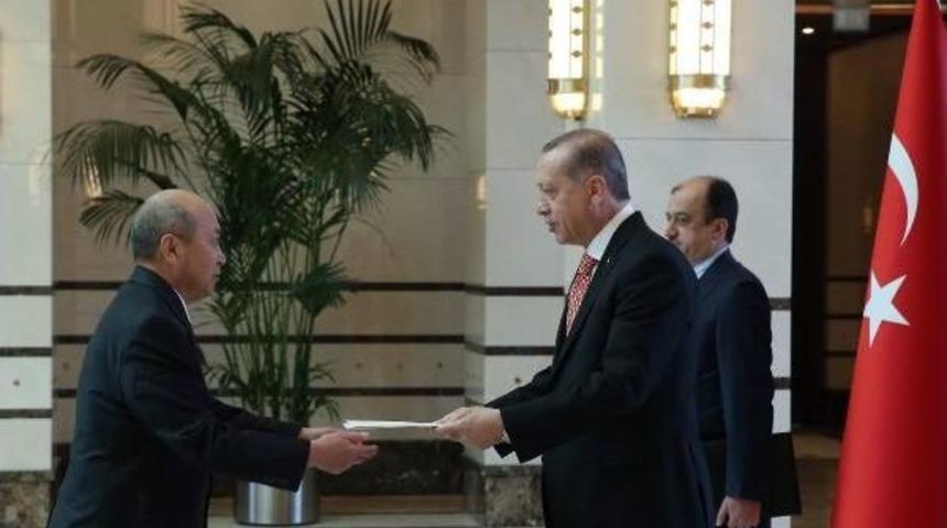 Cumhurbaşkanı Erdoğan'a Moğolistan B&uuml;y&uuml;kel&ccedil;isi'nden G&uuml;ven Mektubu