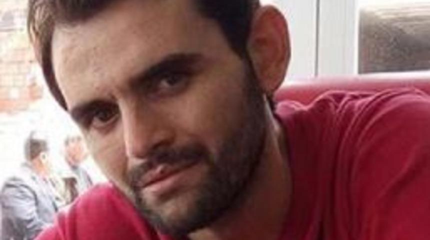 Odunlukta Intihar Etti