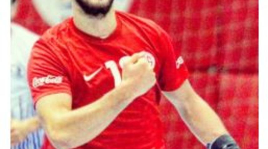 Antalyasporlu Enes&rsquo;e Milli G&ouml;rev