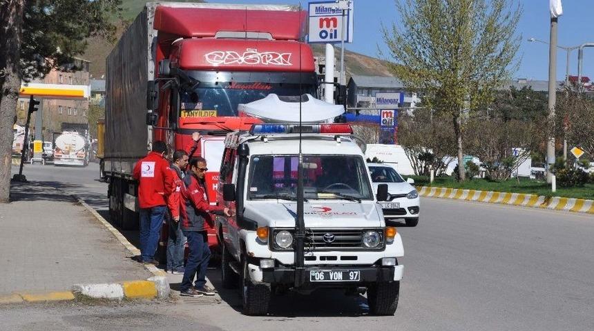 Kızılaydan Halep&rsquo;e Yardım Malzemesi
