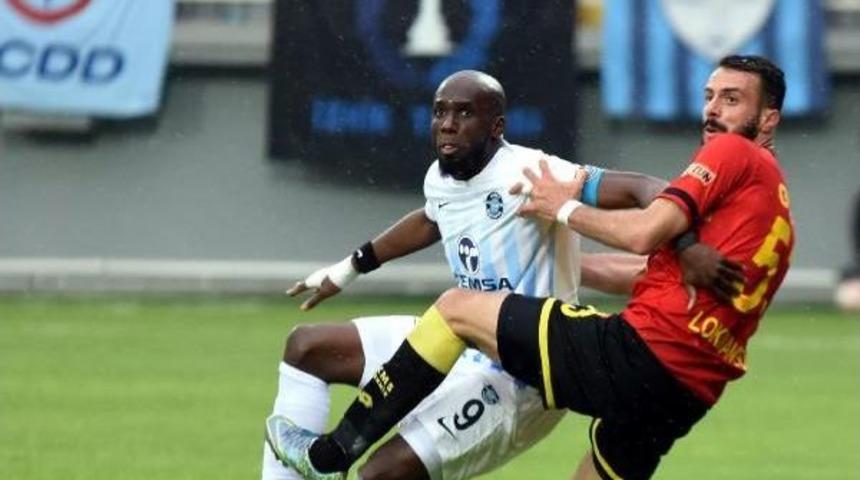 Göztepe'de Vural Savunmayı Düzene Soktu