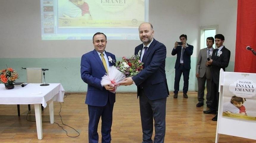 M&uuml;ft&uuml; Mustafa T&uuml;rk&ouml;z: İnsanlık İnsanlığa Emanet