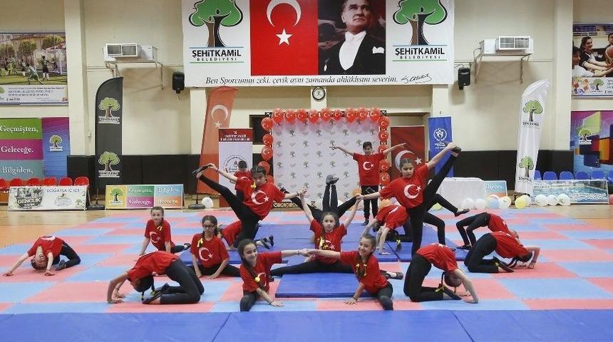 Spor K&uuml;lt&uuml;r Ve Sanat Tek Sahnede