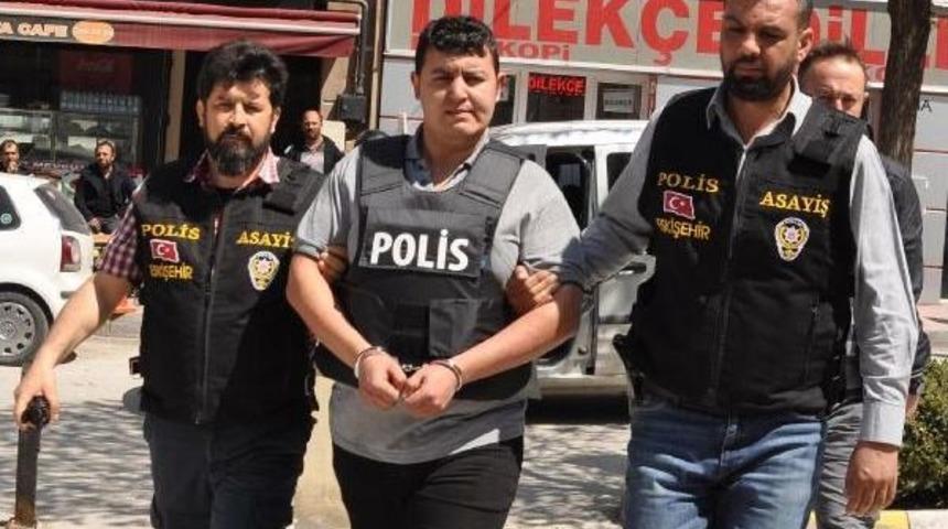 Tabancayla Yaralama Ş&uuml;phelisi Adliyeye &Ccedil;elik Yelekle Getirildi