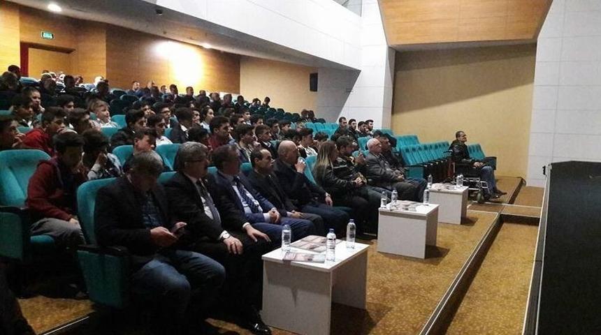 Boz&uuml;y&uuml;k &Uuml;lk&uuml; Ocakları&rsquo;ndan Uyuşturucu Konferansı