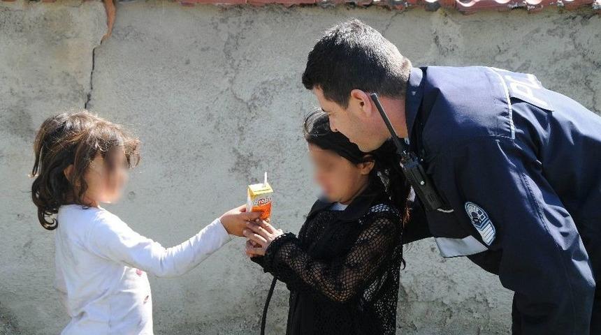 Minik Y&uuml;rekleri, Baba İle Annesini &Ouml;l&uuml;mden Kurtardı