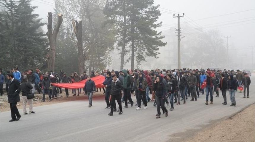 Bolu&rsquo;da 57. Alay Vefa Y&uuml;r&uuml;y&uuml;ş&uuml;&rsquo;ne Y&uuml;zlerce Kişi Katıldı