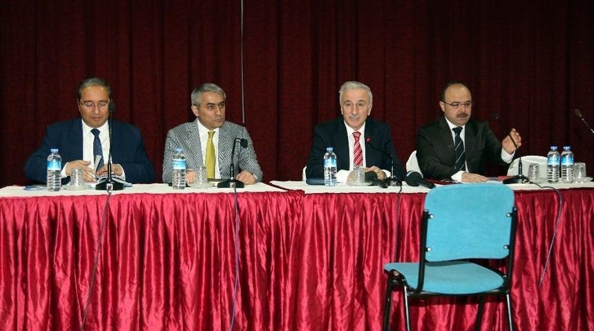 Vali Kamçı Halkla Buluştu, Sorunlarını Dinledi