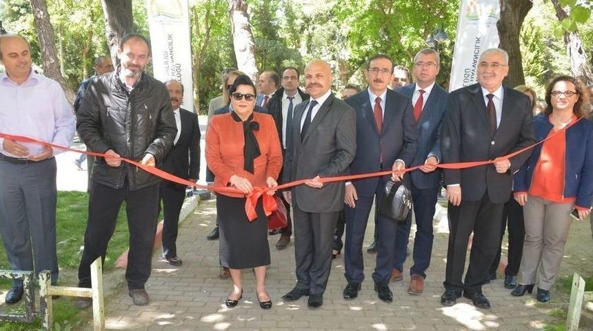 &ldquo;tarım Ve İnsan&rdquo; Konulu Fotoğraf Sergisi A&ccedil;ıldı