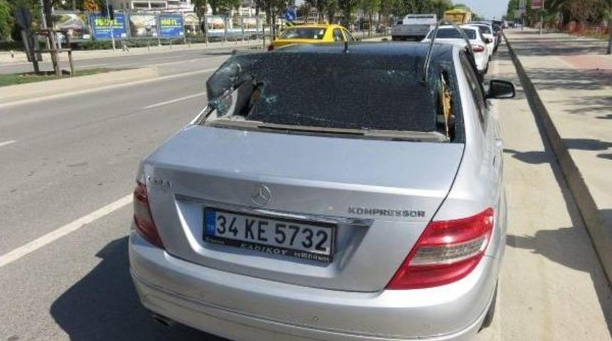 Sahil Yolunda Inanılmaz Kaza