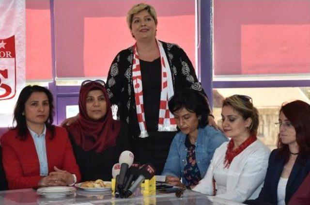 Sivasspor'a Kadınlardan Destek