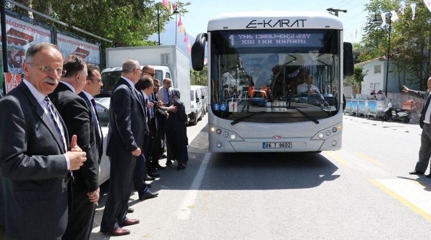 Elektrikli Otob&uuml;s Manisa Sokaklarında Test S&uuml;r&uuml;ş&uuml;ne &Ccedil;ıktı