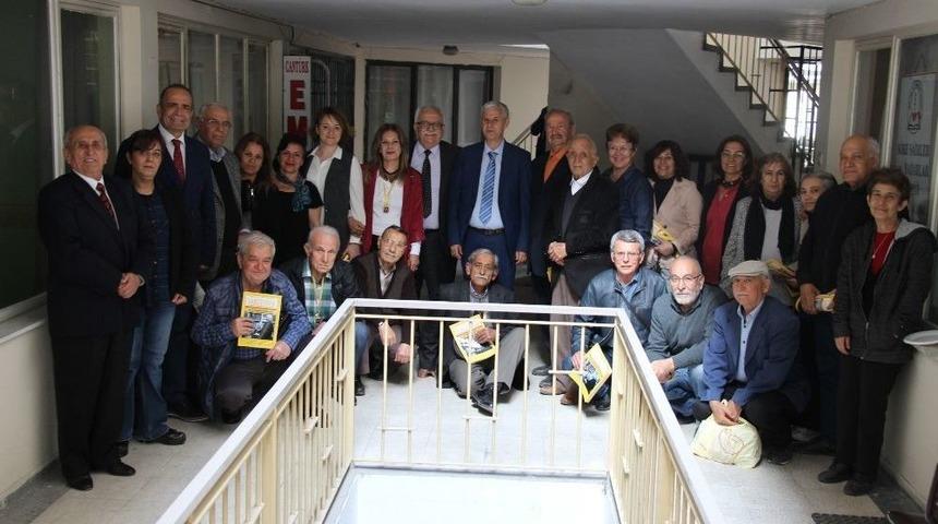 S&ouml;keli Şair Ve Yazarlarla A Takımı 23 Nisan&rsquo;ı Unutmadı