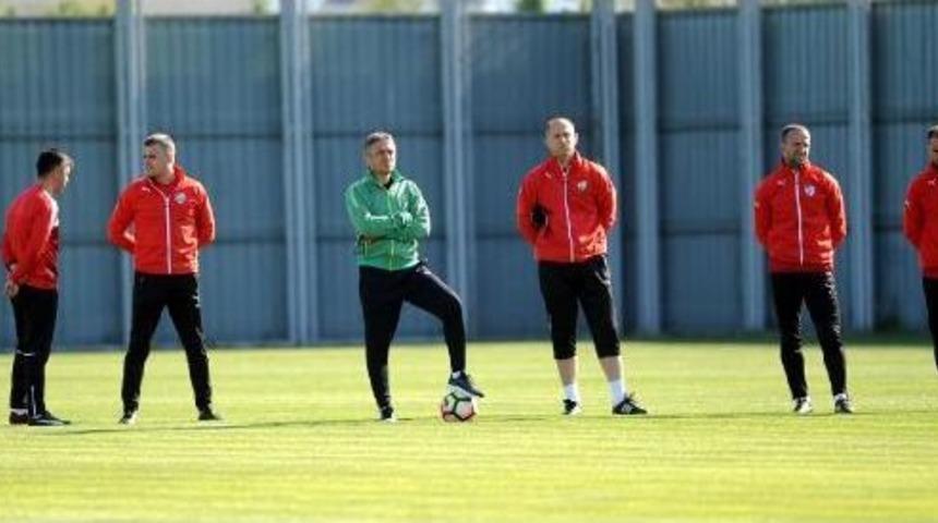 Bursaspor&rsquo;Da Galatasaray Hazırlığı Başladı