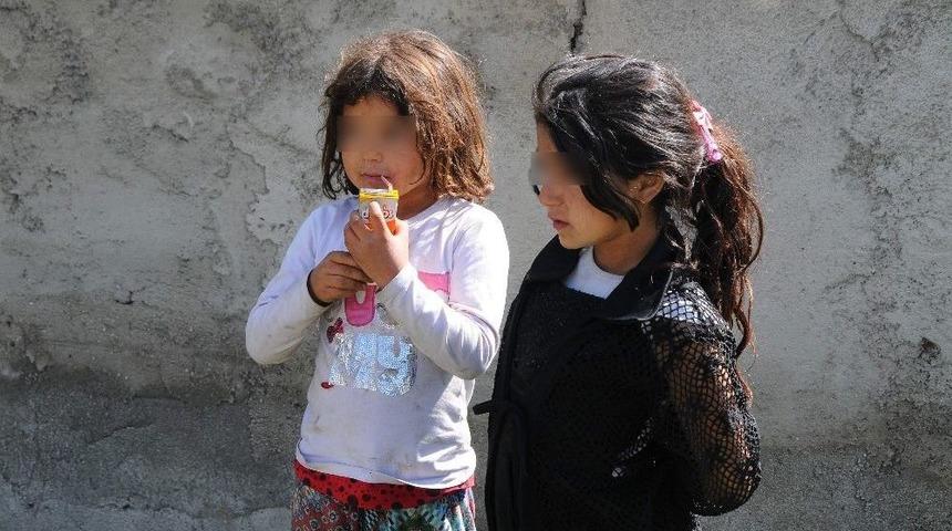 Minik Y&uuml;reklere Devlet Eli Değdi