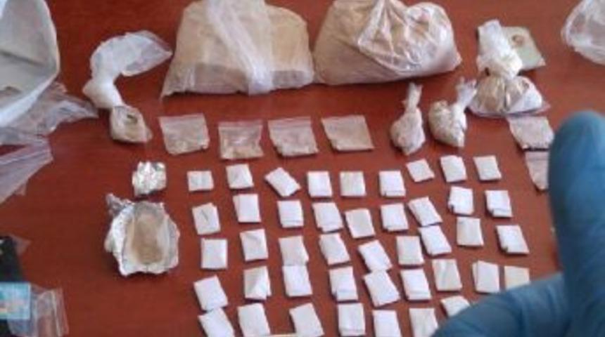 Baklava Imalathanesinde 2 Kilo Eroin Ele Ge&ccedil;ti