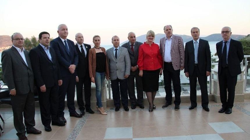 Kosova Milletvekili Damka; "başkanlık Sistemi Balkan &Uuml;lkelerine &Ouml;rnek Olsun"