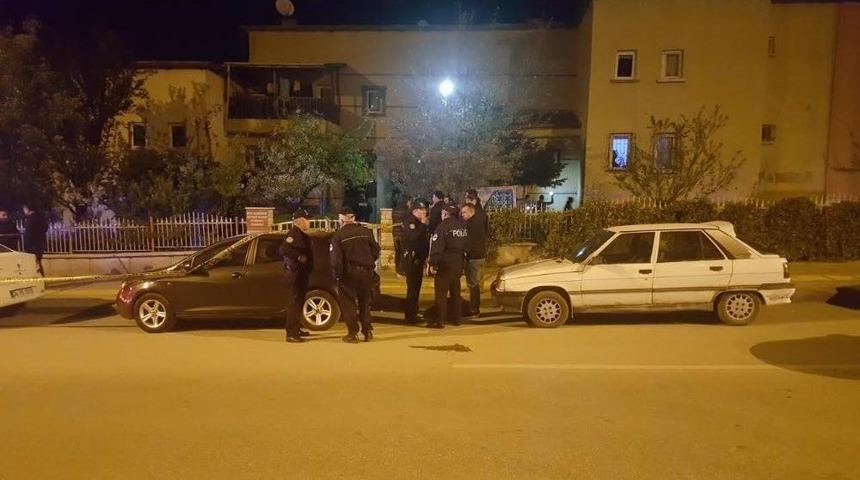 Başkent&rsquo;te Yaşlı Kadının Evine Kalaşnikoflu Saldırı