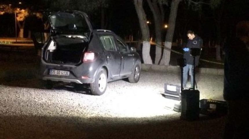 Otomobilin Içinde Av Tüfeğiyle Intihar Etti