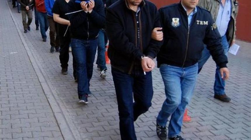 Fet&ouml;'den 13 &Ouml;ğretmen Tutuklandı