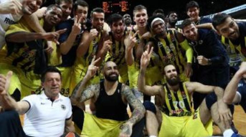 Fenerbah&ccedil;e 3. Kez Final-Four'da...başkan Aziz Yıldırım'a Kupa S&ouml;z&uuml;