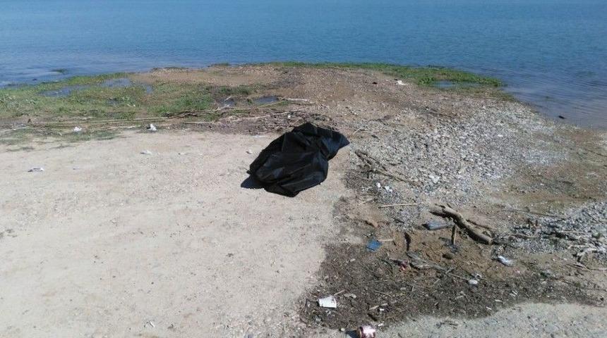 Terk Edilen Genç Kız Göle Atlayarak İntihar Etti