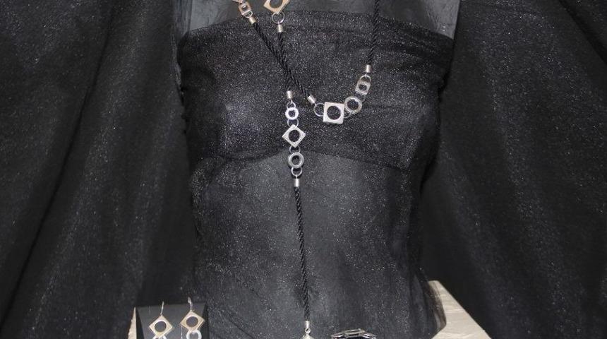 (&ouml;zel Haber) "geometrik D&uuml;şler" Takıya D&ouml;n&uuml;ş&uuml;yor