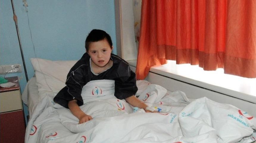 (özel Haber) Down Sendromlu Afganlı Rahila Sağlığına Türkiye’de Kavuşacak