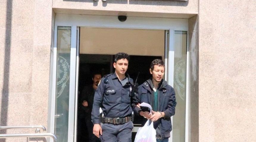 &Uuml;lke Genelinde Kaos Oluşturmak İsteyen 13 Kişi Adliyeye Sevk Edildi