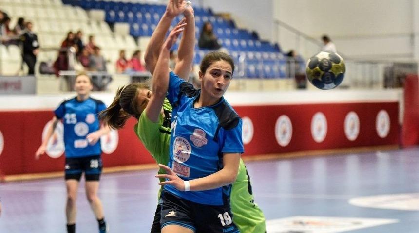 Muratpaşa Hentbol Takımı Yarı Finalde