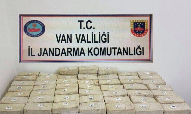 Başkale’de 76 Kilo Eroin Ele Geçirildi