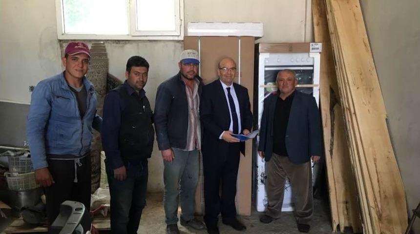 Evleri Yanan Ailelerin Yardımına B&uuml;y&uuml;kşehir Koştu