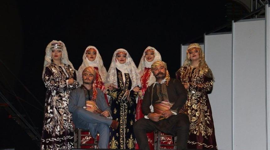 &Uuml;&ccedil; Mehmet&rsquo;in Dansı B&uuml;y&uuml;ledi